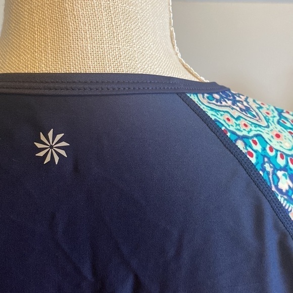 Athleta women’s short sleeve shirt, size large, navy, blue, aqua, and red - Picture 4 of 11